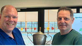 Vrijwilligersbokaal WVZ naar Ron Wessels van SG WZC